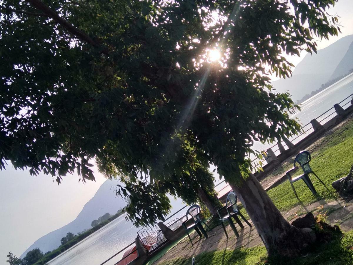 Magia Sul Lago Di Fondi Monte San Biagio Kültér fotó